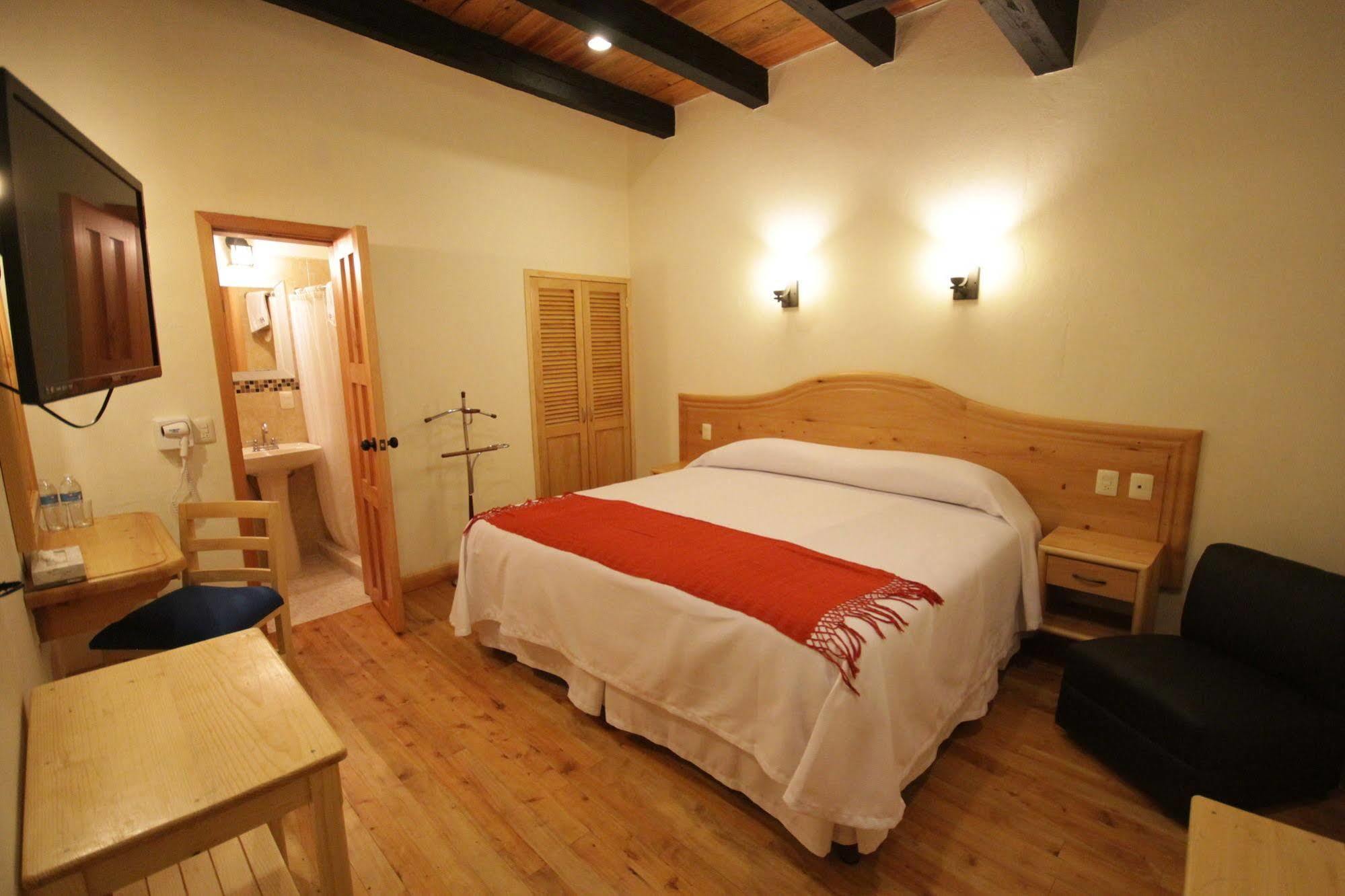 Hotel Provincia ซานกริสโตบัล เด ลาสกาซาส ภายนอก รูปภาพ