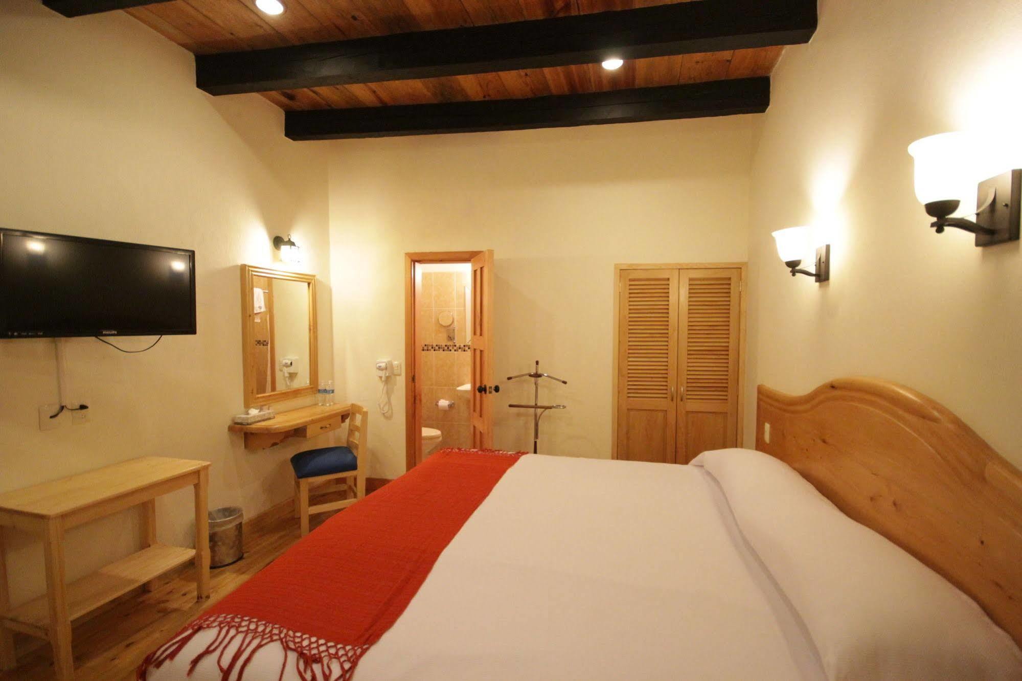 Hotel Provincia ซานกริสโตบัล เด ลาสกาซาส ภายนอก รูปภาพ